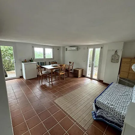 Quiet Just A Few Steps From The Sea Дом отдыха